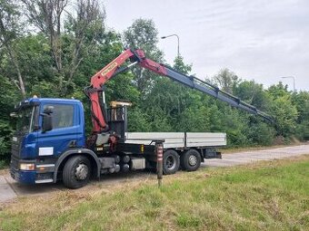 Scania P280 6x2 s rukou