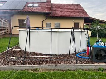 Konstrukce na solární ohřev bazénu
