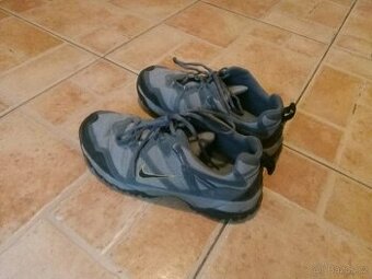 Sportovní obuv zn. Nike, vel. 40
