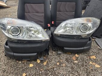 ŠKODA FABIA 2 FACELIFT PŘEDNÍ SVĚTLA S ČOČKOU NATÁČECÍ