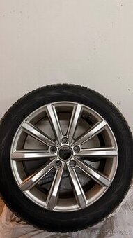 Prodám 4 kola originální alu kola z VW Passat B8