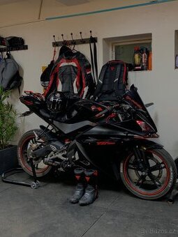 Yamaha YZF R125 2010