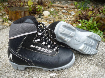 Dětské boty na běžky Madshus velikost 25.