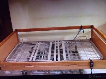 Elektrická polohovací zdravotní postel