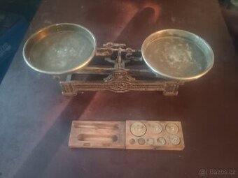 Staré váhy + závaží