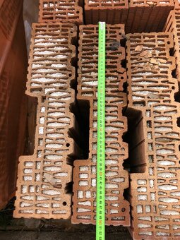 🏗️ Cihly HELUZ – výhodný prodej zbylého materiálu 🧱