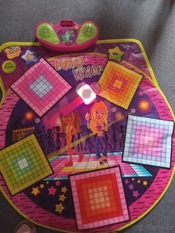 Hrací deka s mikrofonem pro děti které rádi tancují a zívají