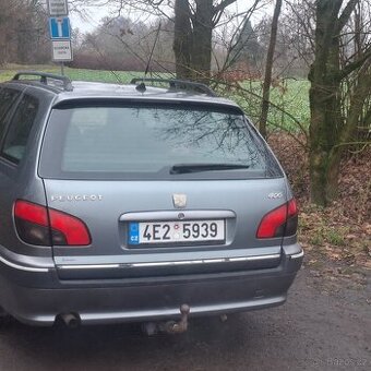Peugeot 406