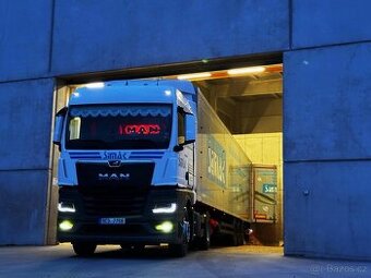 Řidič C+E VNITRO  posuvná podlaha