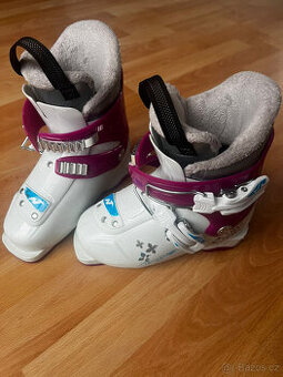 Prodám dívčí lyžáky Nordica 235mm