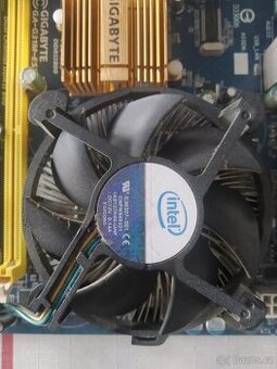Prodám procesor Intel Core 2 Quad Q8400
