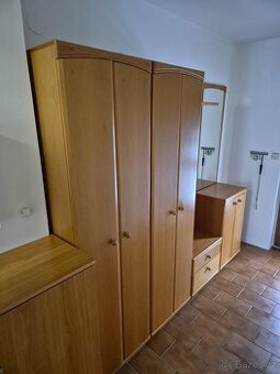 Předsíňová stěna dýha olše