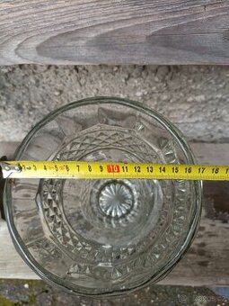 Skleněná těžká váza, hutné sklo