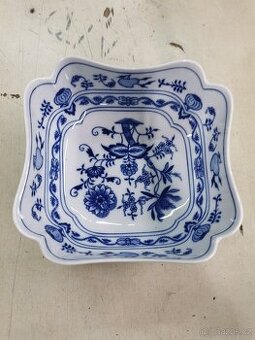 Cibulák Dubí, salátová mísa.