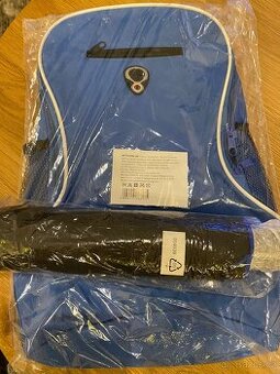 Turistický batoh, deštník