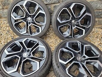 Octavia IV, Alu kola s pneu 225/40r19