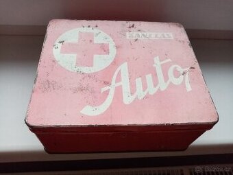 SANITAS – retro autolékárnice