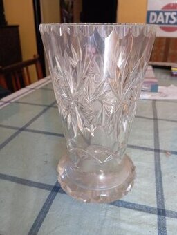 Ručně broušená křišťálová váza