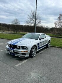 Ford Mustang GT 4,6i - 1