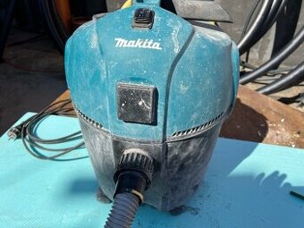 Vysavač Makita VC 2511