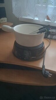 Fondue na sýr a čokoládu