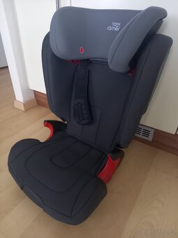 Prodám autosedačku Britax Römer KIDFIX XP SICT