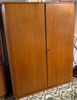 Retro skříň – styl 60. léta, velmi zachovalá
