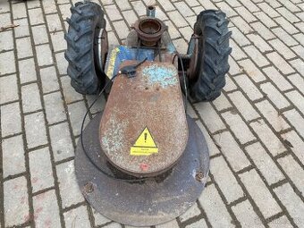 Prodám bubnovou sekačku Lakr - 1