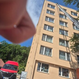 stavebni vytah 32m zvladne