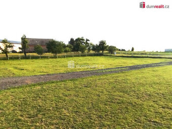 Stavební pozemek nedaleko Kostelce n./Černými lesy - 1