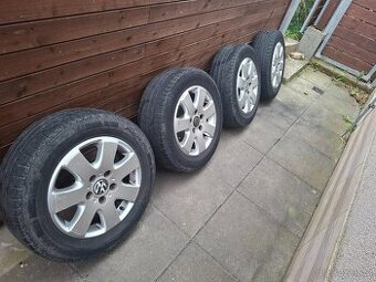 VW Transporter ,al kola- letni pneu 205/65R16C - 1