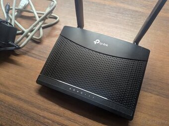 TP-LINK TL-MR100, LTE