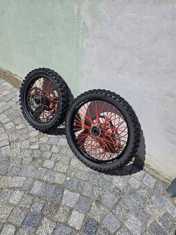 Kola Husqvarna 125