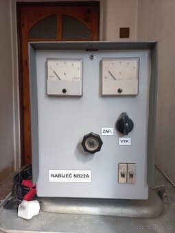 Nabíječ NB22A