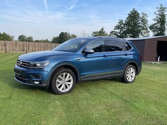 Volkswagen Tiguan - 1