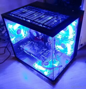 Herní PC MSI Gaming akvárium