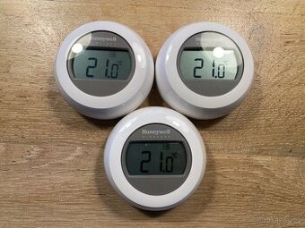 Bezdrátový jednozónový termostat Honeywell Round T87RF