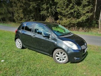 Toyota Yaris 1.3 (64 kW), LPG, klima, STK 2027, nádrž 2032 - 1