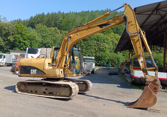 CAT 312 pásový bagr -