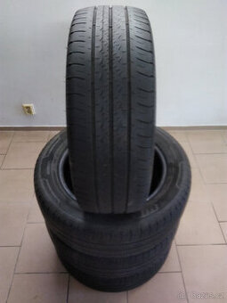 GOOD YEAR 215/60R17C