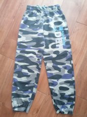 Tepláky chlapecké 158/164 v perfektním stavu