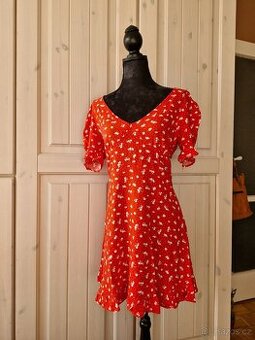 Zářivě červené letní minišaty Divided, 40,viskóza cena dohod