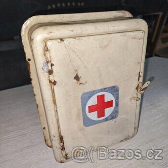prodám lékárničku