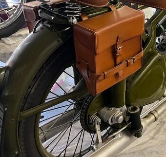 Brašny Jawa Pérák s výřezem na tlumič