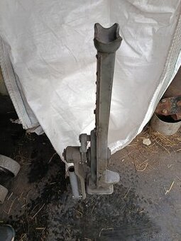 Hřebenový zvedák Brano 5t