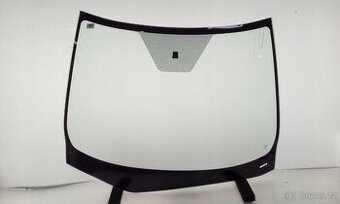 Nissan Pulsar čelní sklo