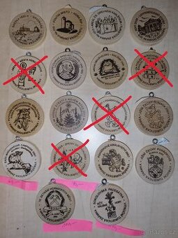 TURISTICKÉ ZNÁMKY - VELKÝ VÝBĚR - KUS 50,- KČ