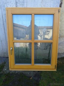 3 kusy - Dřevěné okno 99 x 124 cm