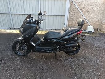 Yamaha x max 125i ABS CZ doklady v ceně Černý.