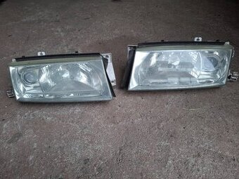 Škoda Octavia 1 facelift-originalni predni svetla